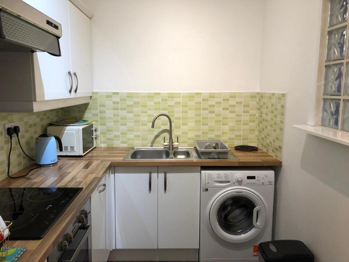 Stylish Apartment With Secure Parking Close To City Τσέστερ Εξωτερικό φωτογραφία